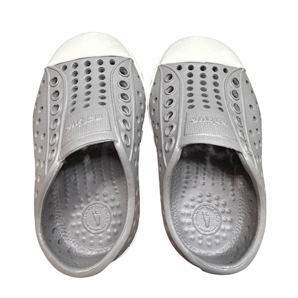 Native Jefferson EVA Toddler Slip-On Sneakers | Grey/White | Size C4 - Picture 4 of 7